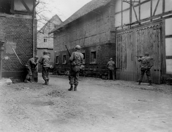 Street Fighting Germany 7th Armored Infantry