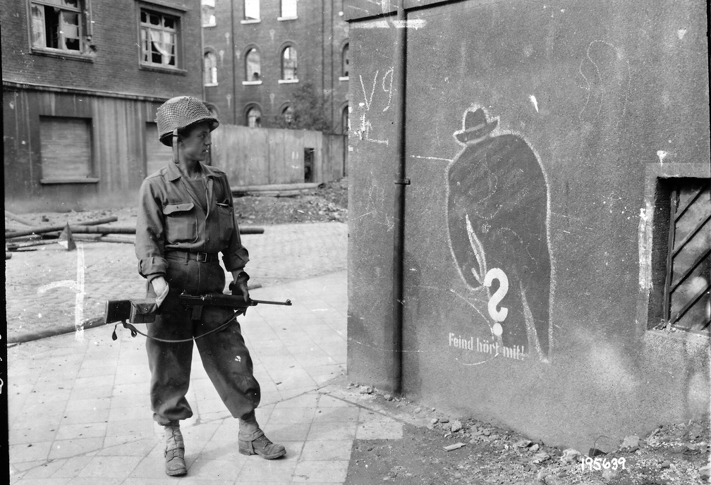 The enemy might be listening Aachen 1944